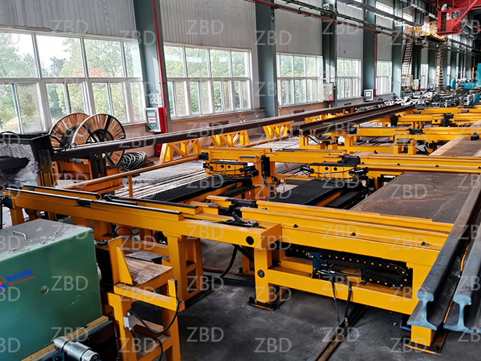 高速鐵路鋼軌道岔自動熱處理生產線；（自動熱處理方向）